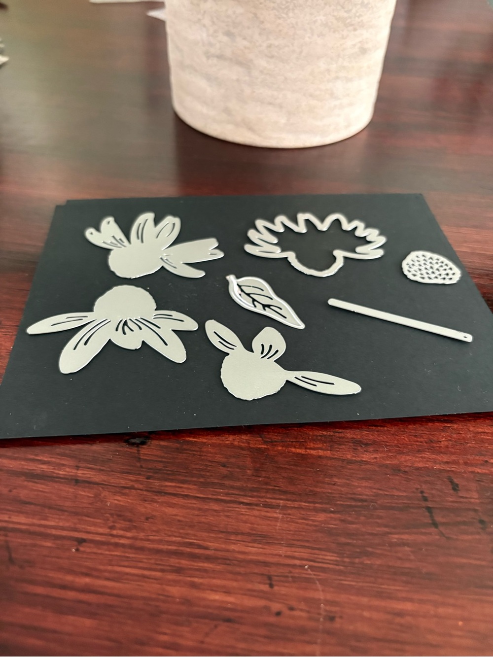 Craft Metal Flower Die Set - Silver Floral Cutting Dies